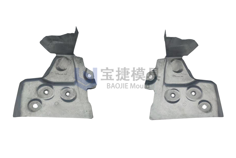 BMW-左、右尾燈罩-CR3-浙江寶捷模具科技有限公司