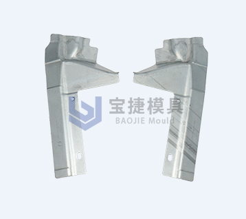 奔馳-縱梁蓋板RE-CR330Y590T-浙江寶捷模具科技有限公司